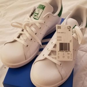 Adidas Sam Smith for kids - never worn!